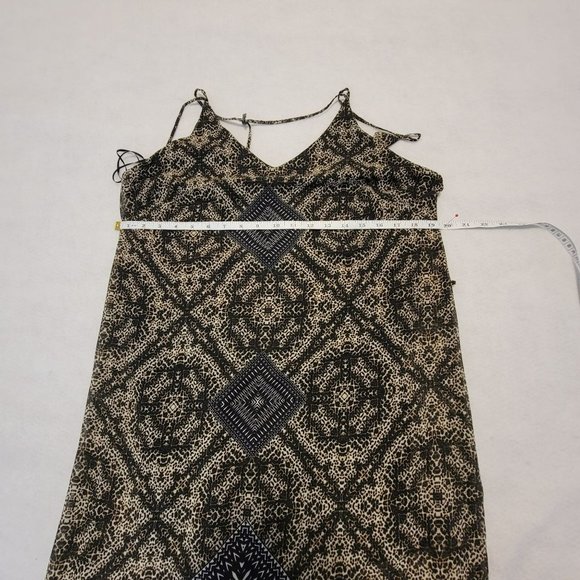 ASTR Women's Large Long Leopard Print with Geometric Pattern Dress Size L NWT - Picture 5 of 9